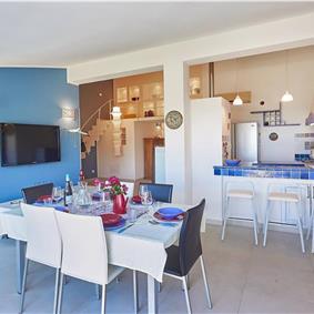 3 bedroom villa with pool and sea views near Scopello, sleeps 6
